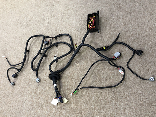 汽車(che)暖風機艙線(xian)束